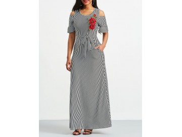 Vestido Longo Listrado Recorte Rosa Bordada 